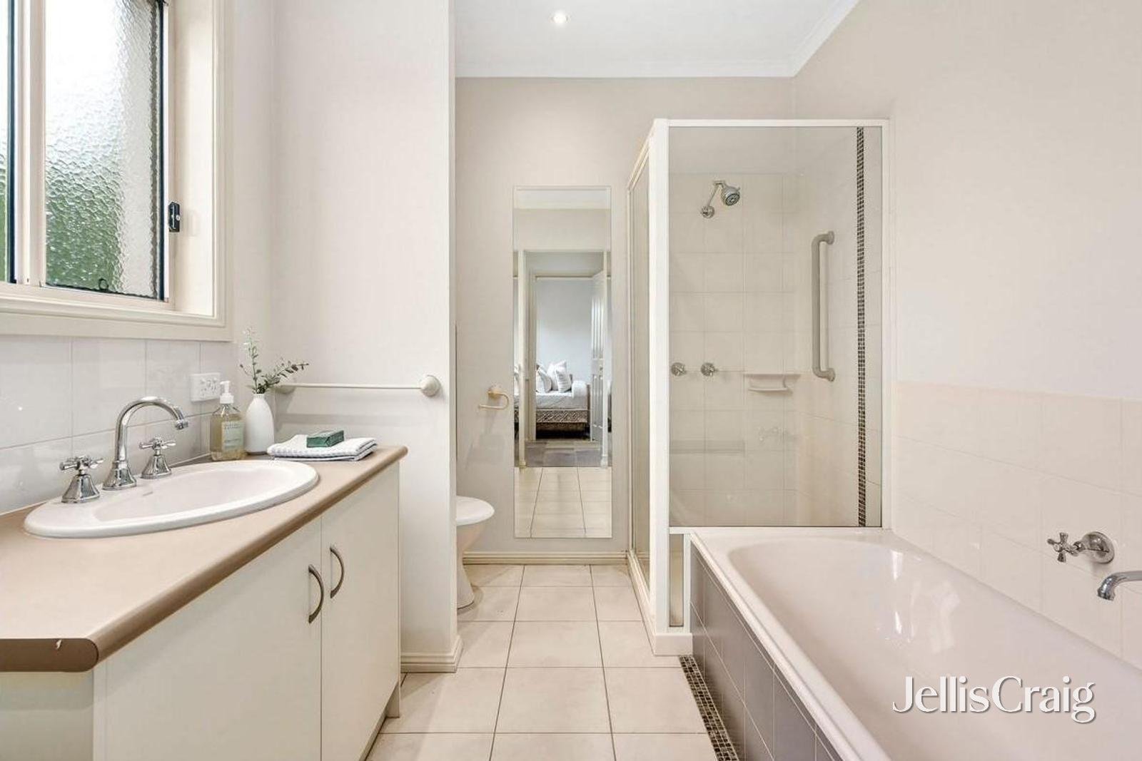 2/35 Frank Street, Newtown image 10