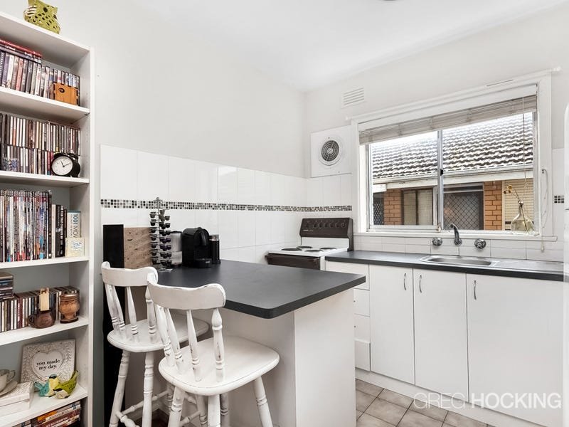 2/35 Kingsville Street, Kingsville image 3