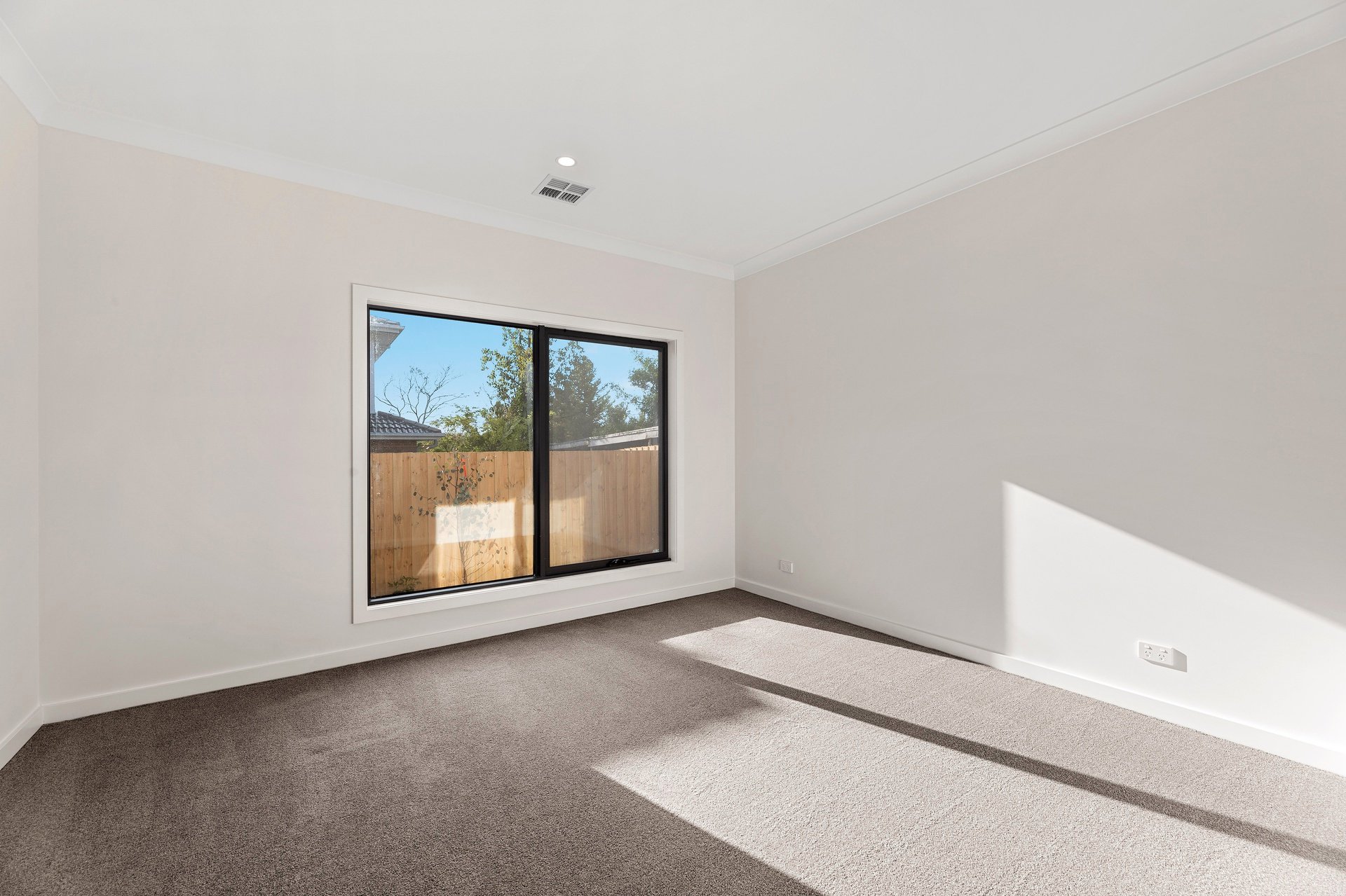 2/35 Lyons Road, Croydon North image 5