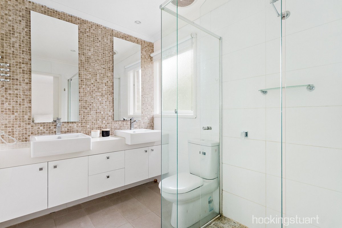 2/35 Riversdale Road, Hawthorn image 5