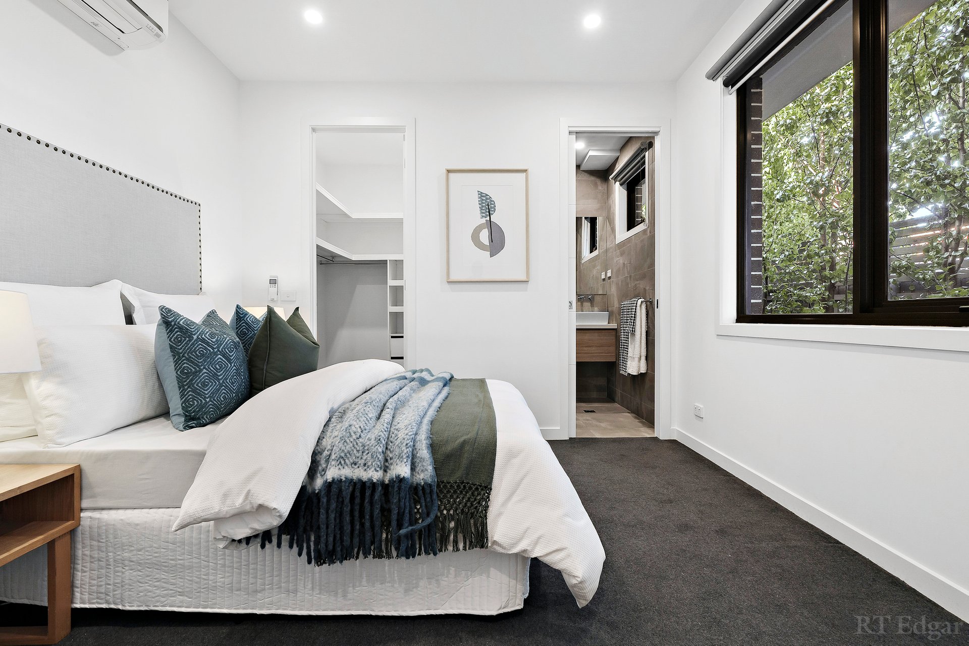 Property Gallery Thumbnail 5