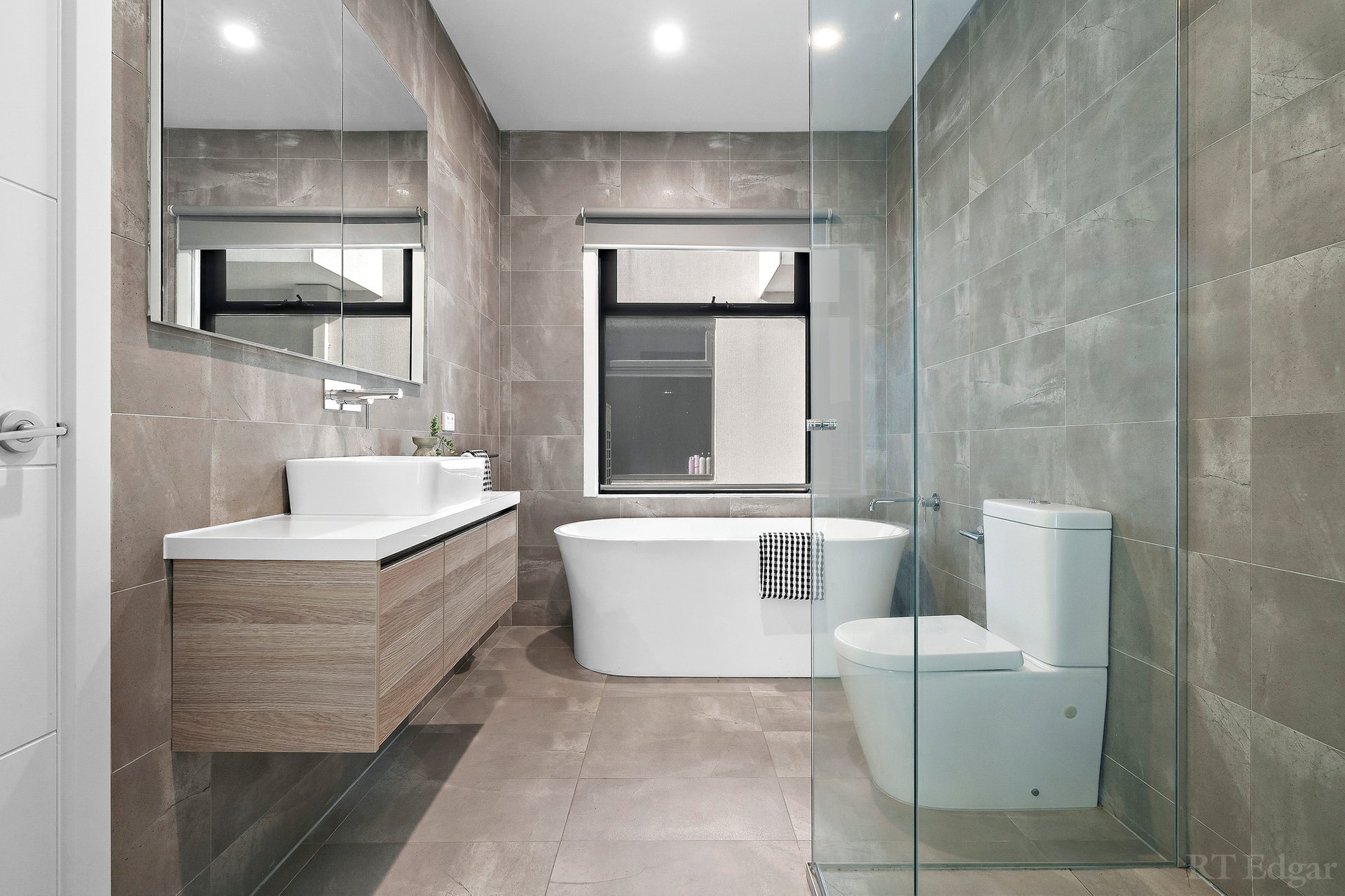 Property Gallery Thumbnail 7