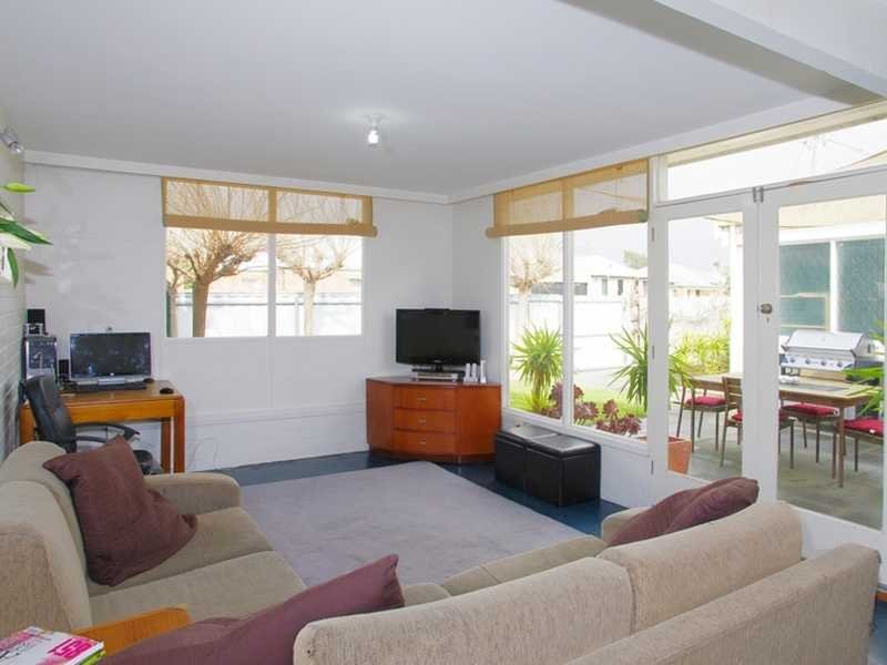 235 Shannon Avenue, Manifold Heights image 3