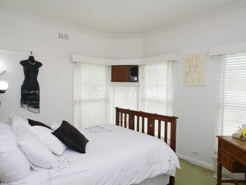 235 Shannon Avenue, Manifold Heights image 6