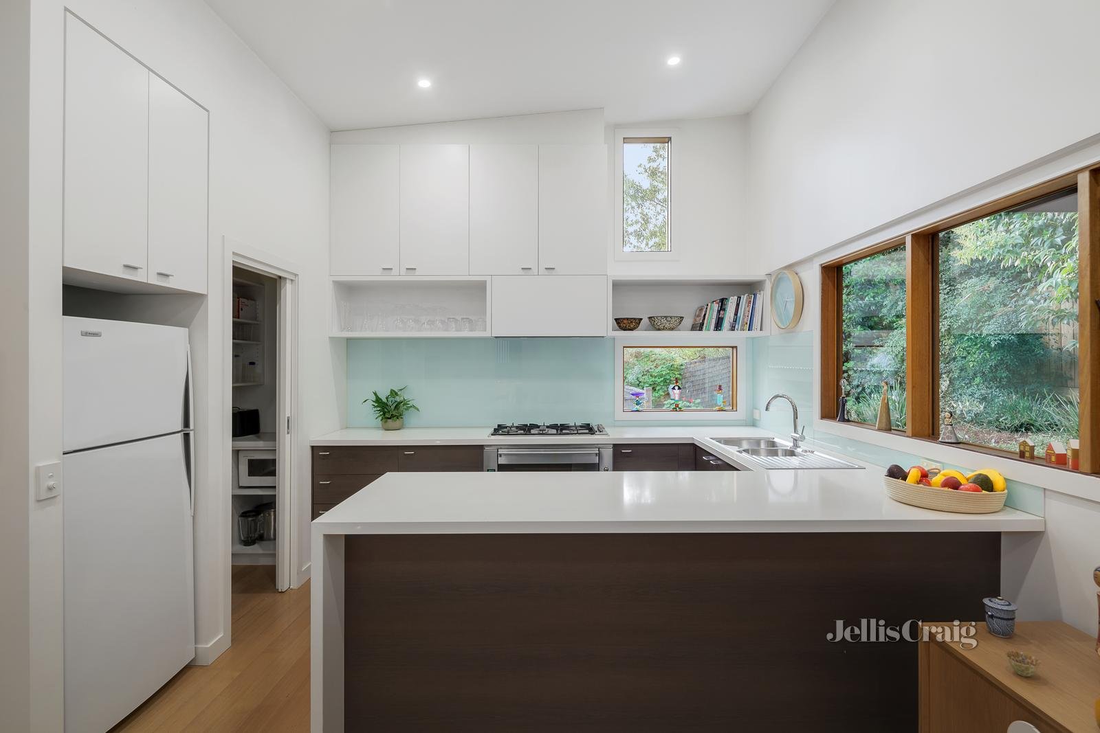 2/35 Silver Street, Eltham image 3