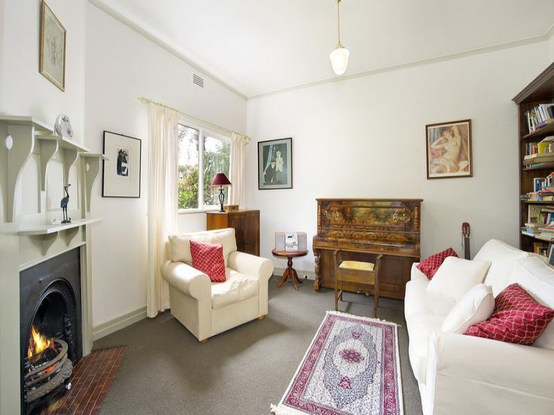 235 Union Road, Surrey Hills image 3