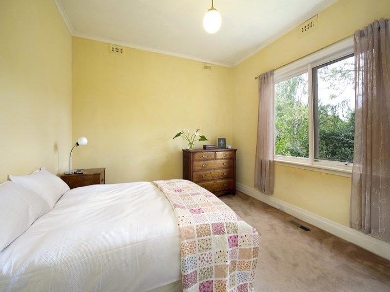 235 Union Road, Surrey Hills image 7