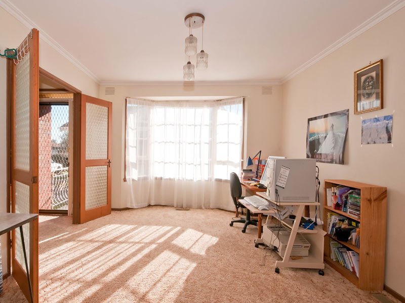 2/35 Victoria Street, Box Hill image 5