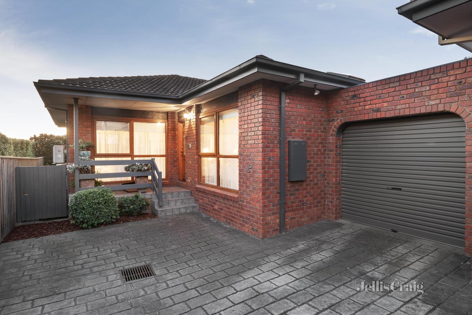 2/35 Woolcock Avenue, Kew East image 3