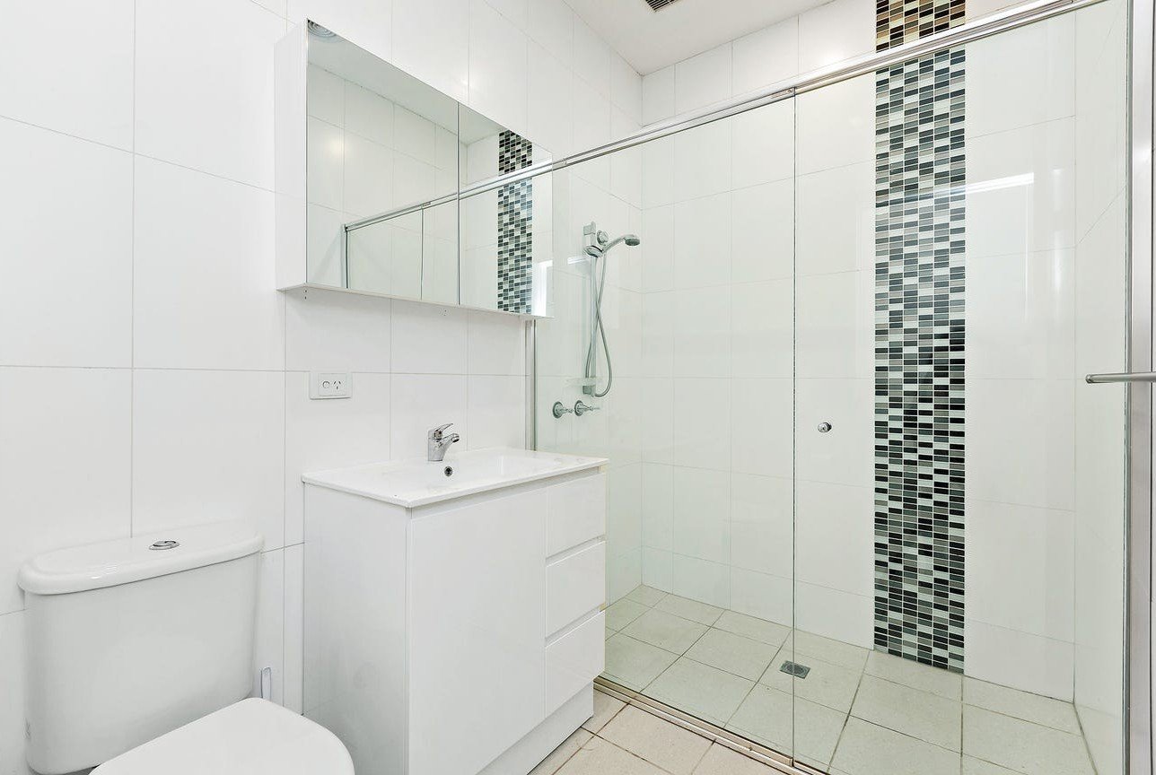 2/353 Exhibition Street, Melbourne image 3