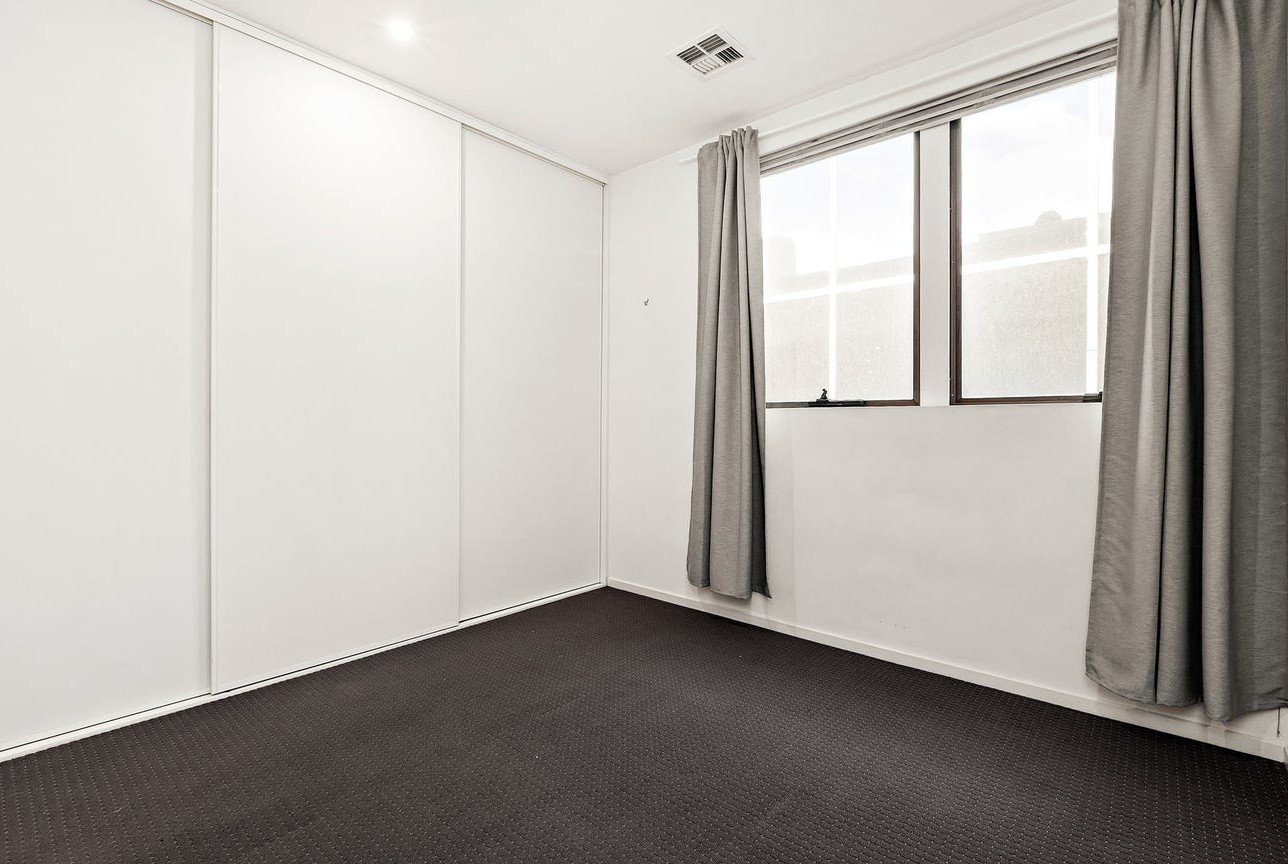 2/353 Exhibition Street, Melbourne image 5