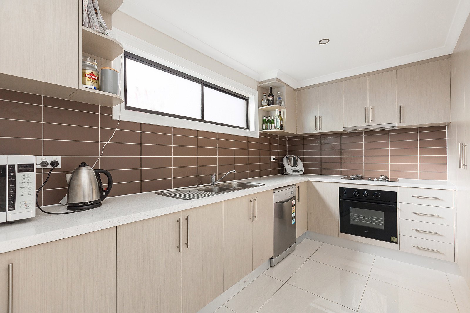 2/357 Geelong Road Kingsville