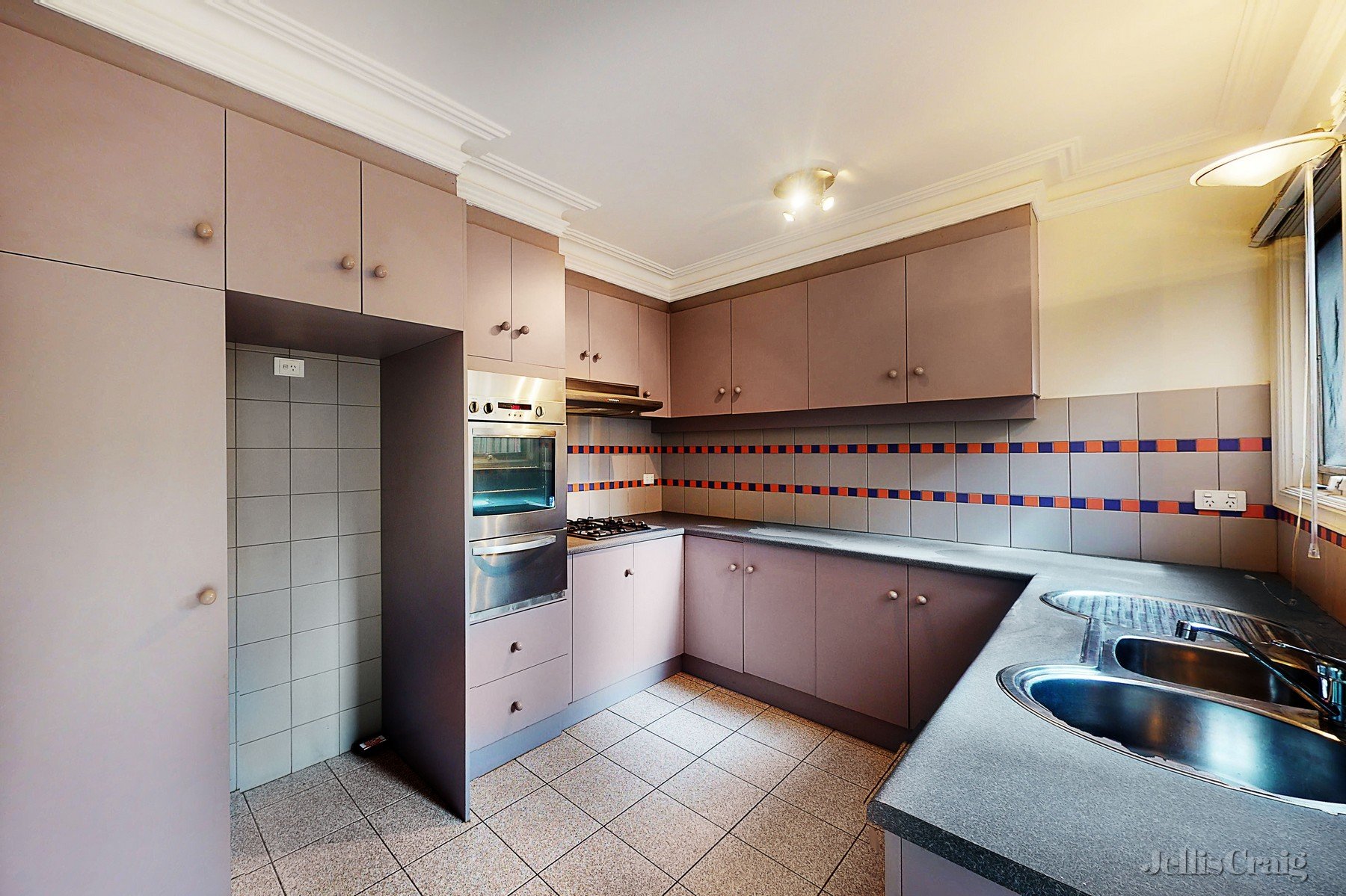 2/36 Alfred Street, North Melbourne image 1