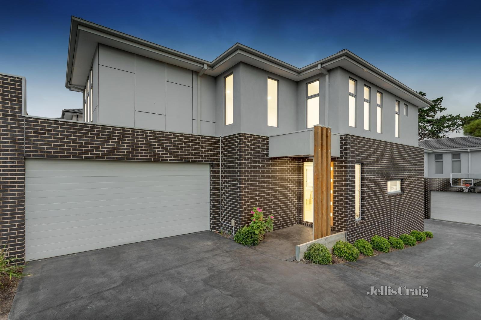 2/36 Boronia Grove, Doncaster East image 1