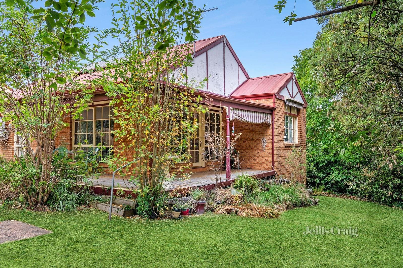 2/36 Camp Street, Daylesford image 1