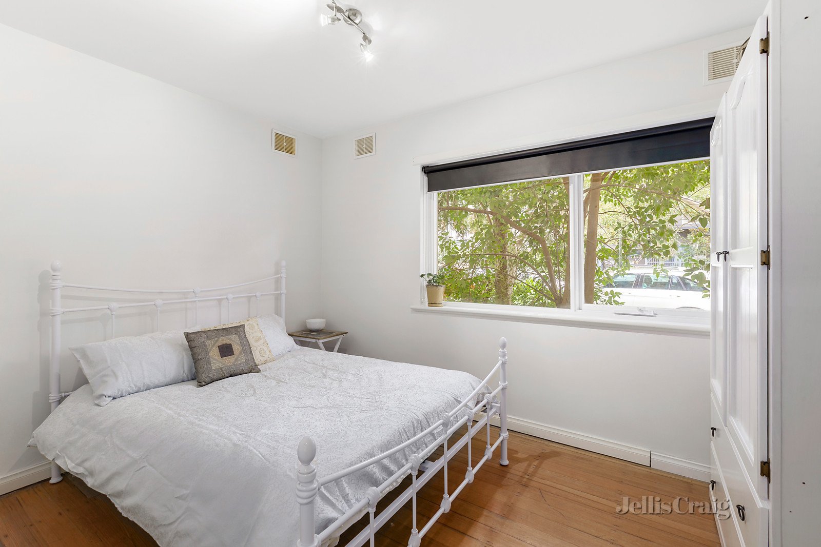 2/36 Cromwell Road, South Yarra image 5