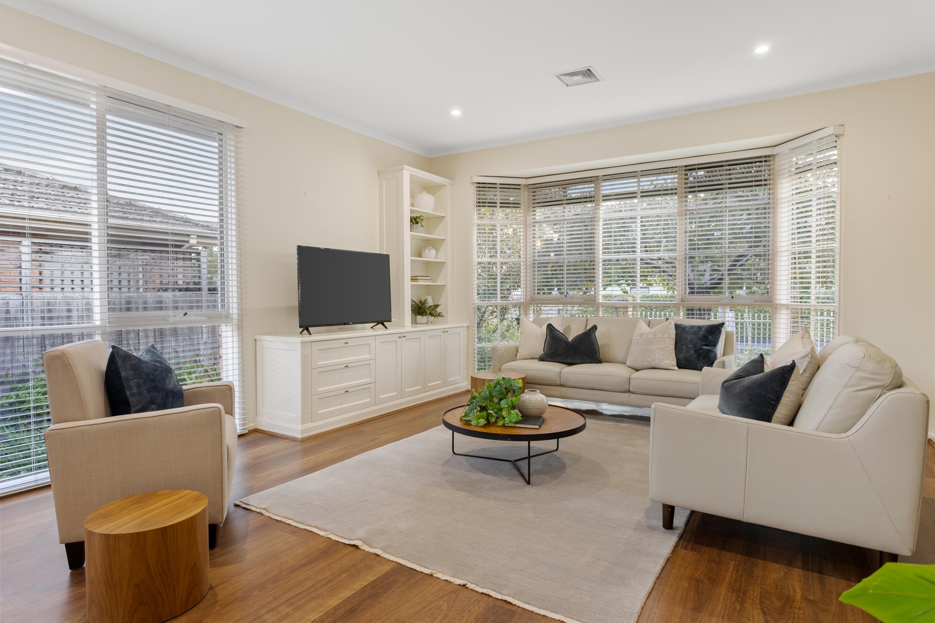 2/36 Daniell Place, Kew image 3