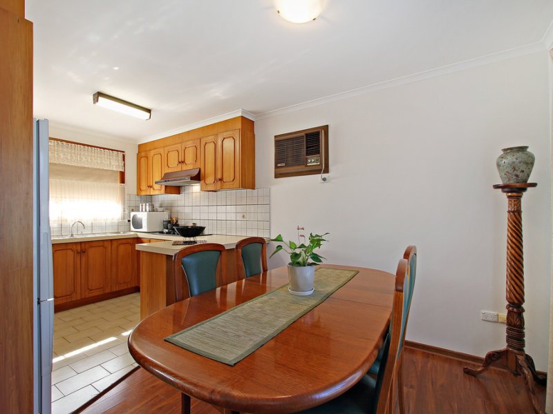 2/36 Lusher Road, Croydon image 4