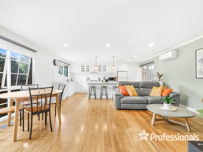 2/36 Lusher Road, Croydon image 1