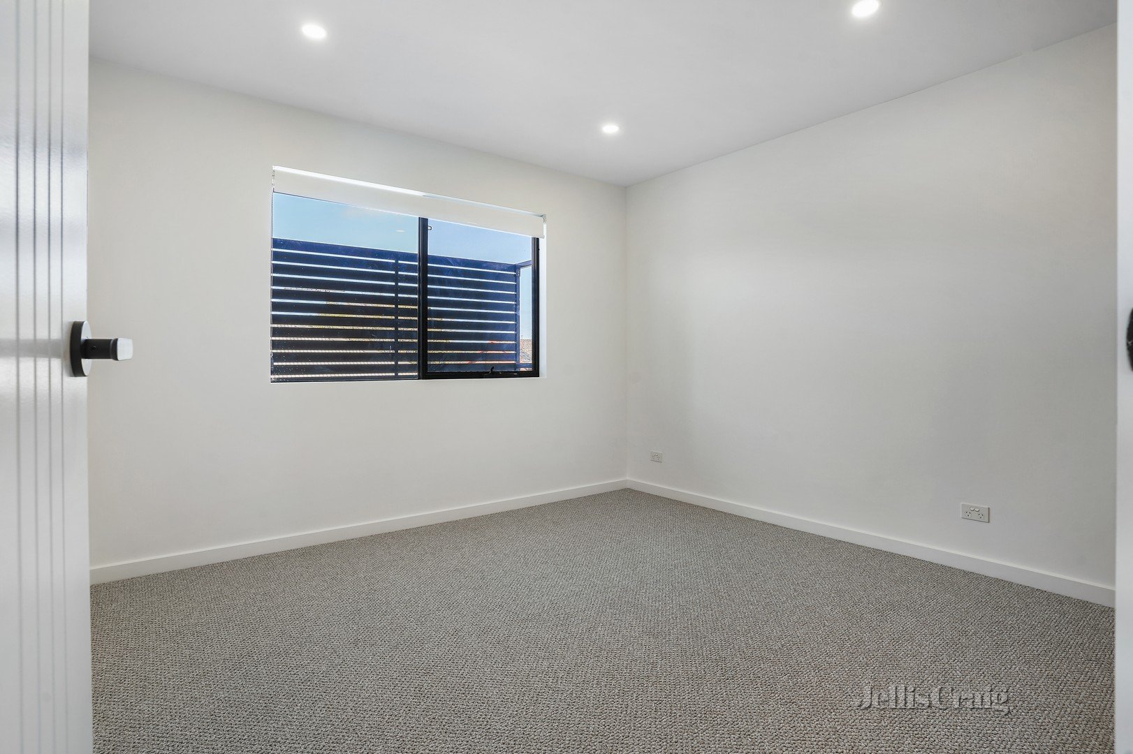 2/36 Second Avenue, Chelsea Heights image 7