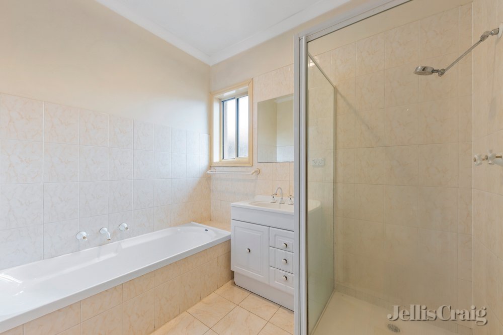 2/36 Strathmerton Street, Reservoir image 7