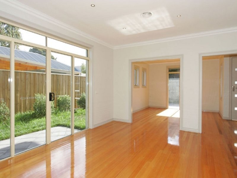 2/36 Vernon Street, South Kingsville image 3