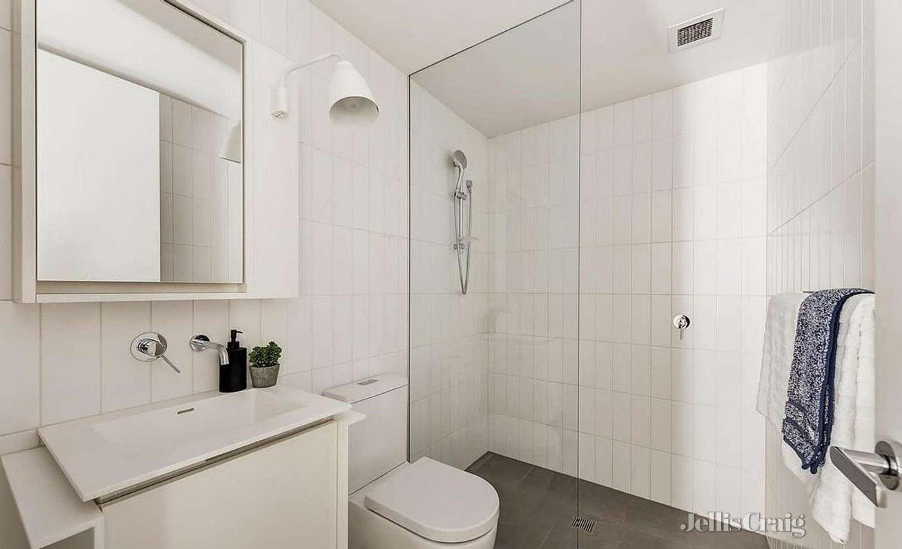 236/209 Bay Street, Brighton image 4