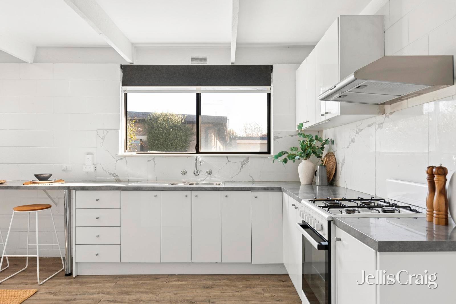 2/368 Autumn Street, Herne&nbsp;Hill image 5