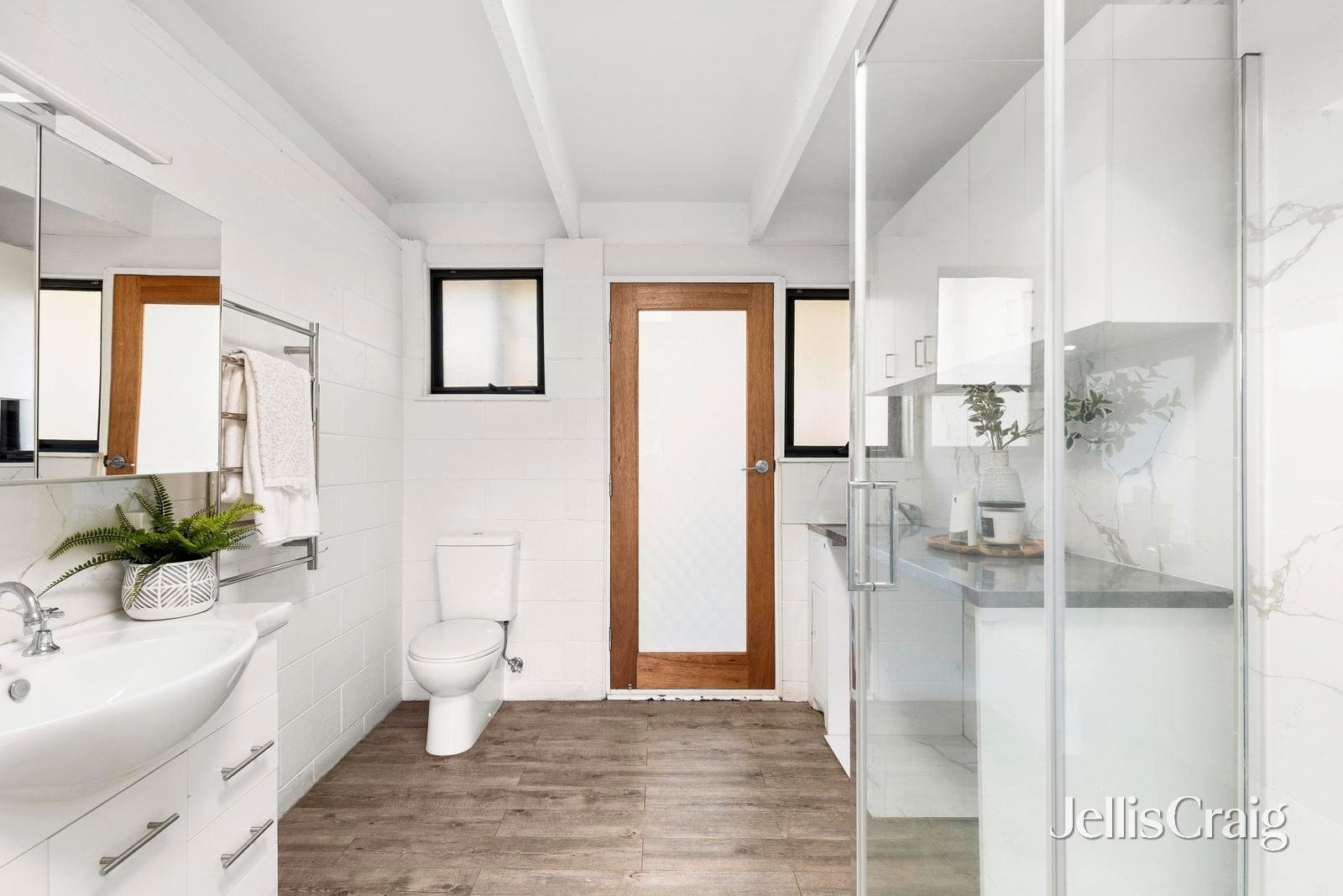 2/368 Autumn Street, Herne&nbsp;Hill image 10