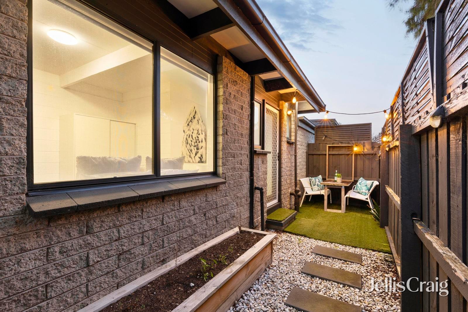 2/368 Autumn Street, Herne&nbsp;Hill image 11