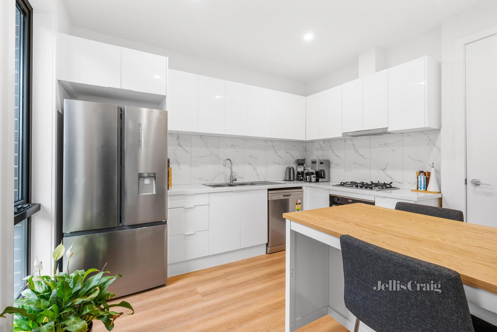 2/368 Burwood Highway, Burwood image 4