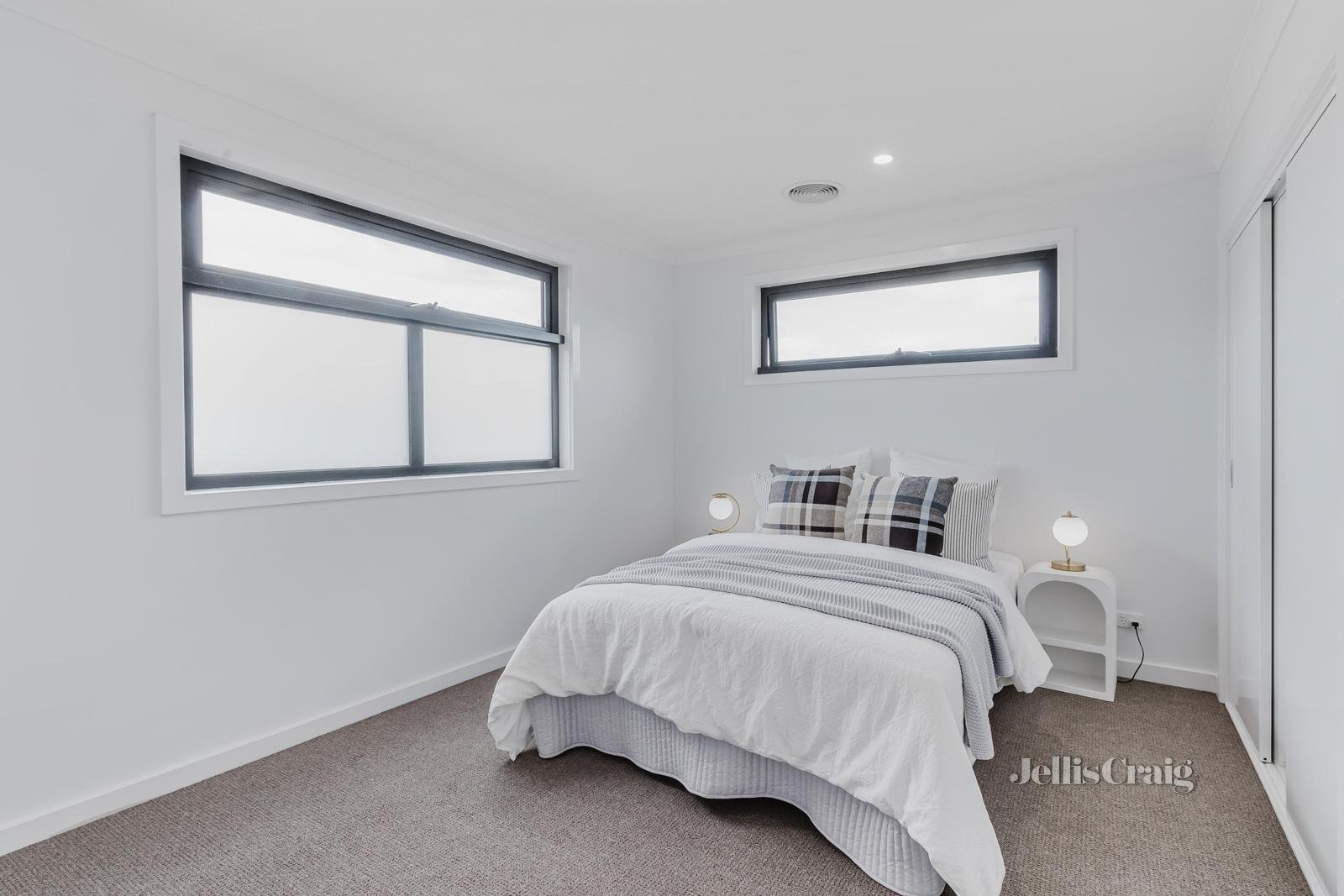 2/368 Stephensons Road, Mount Waverley image 9