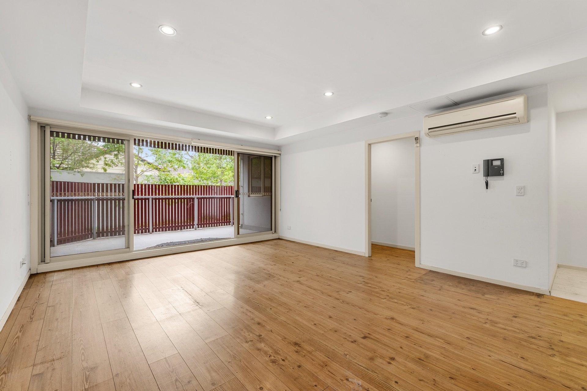 2/37-39 Rose Street, Box&nbsp;Hill image 2