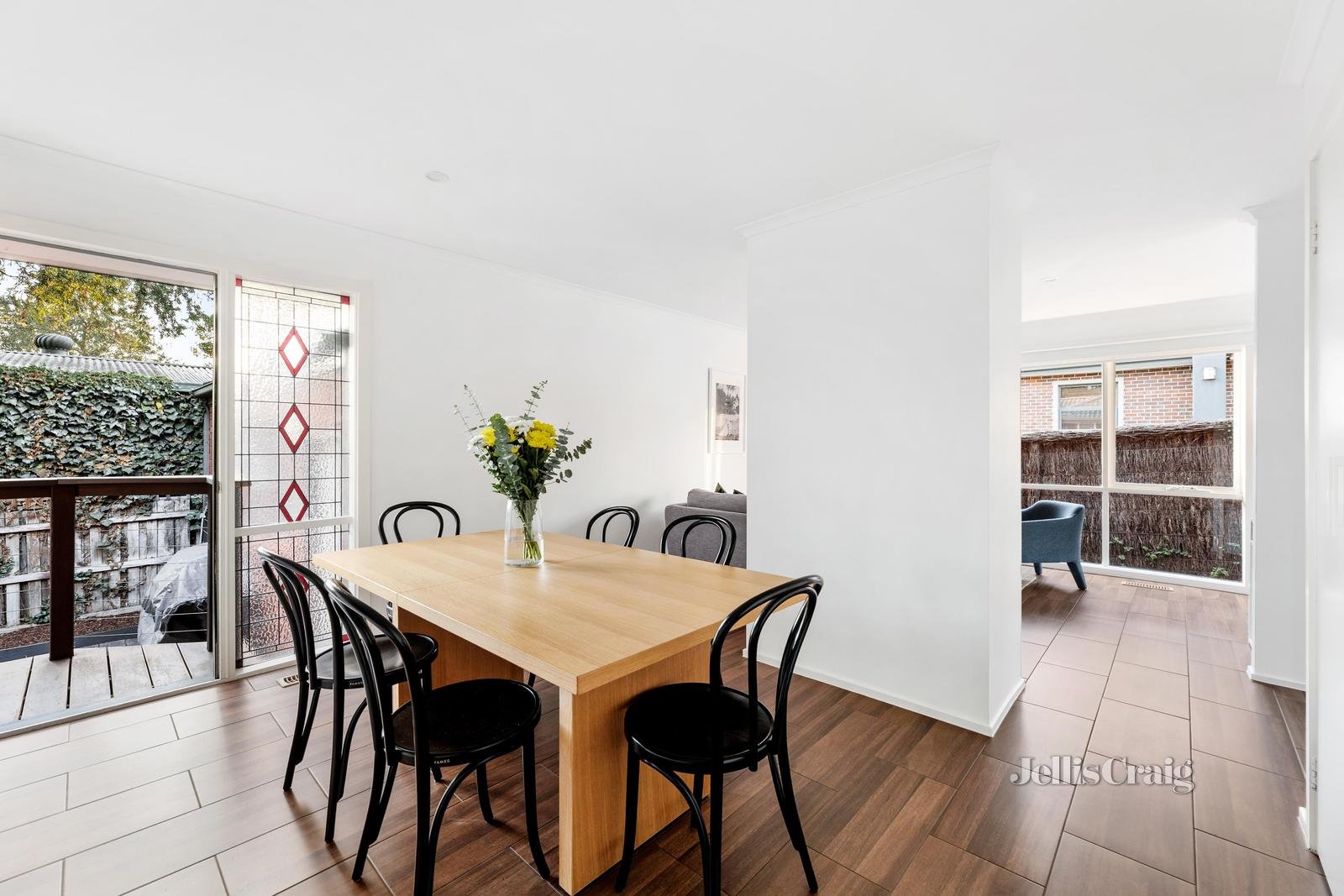 2/37 Argyle Street, Macleod image 6