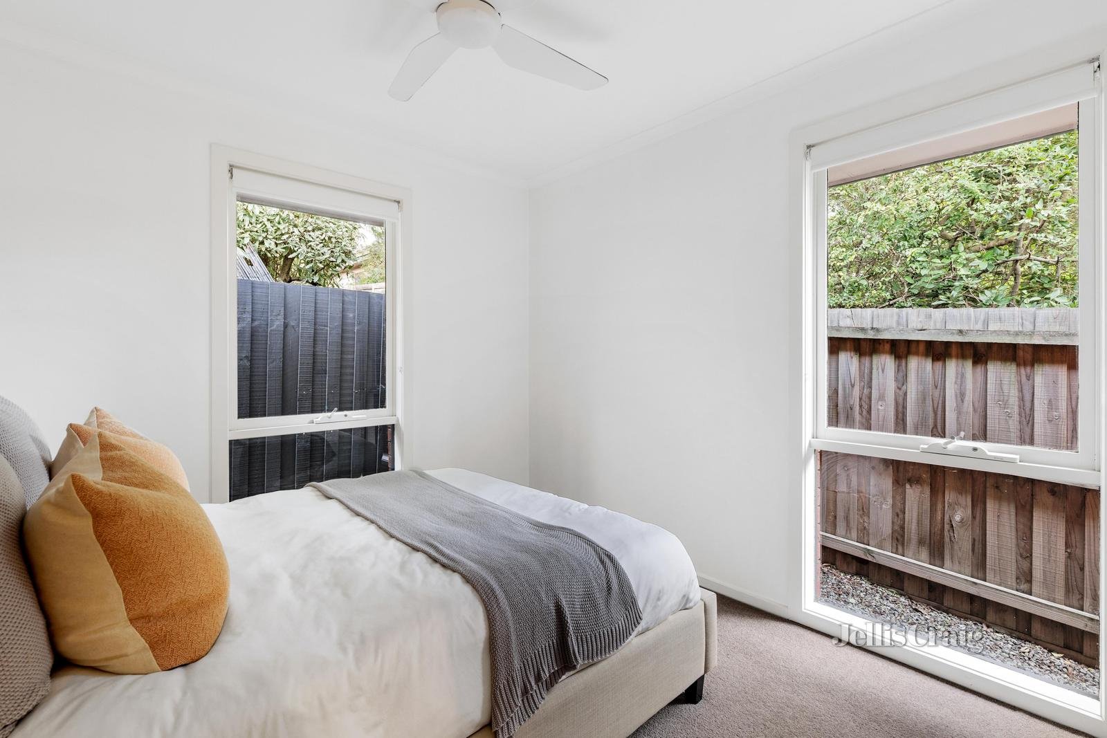 2/37 Argyle Street, Macleod image 10