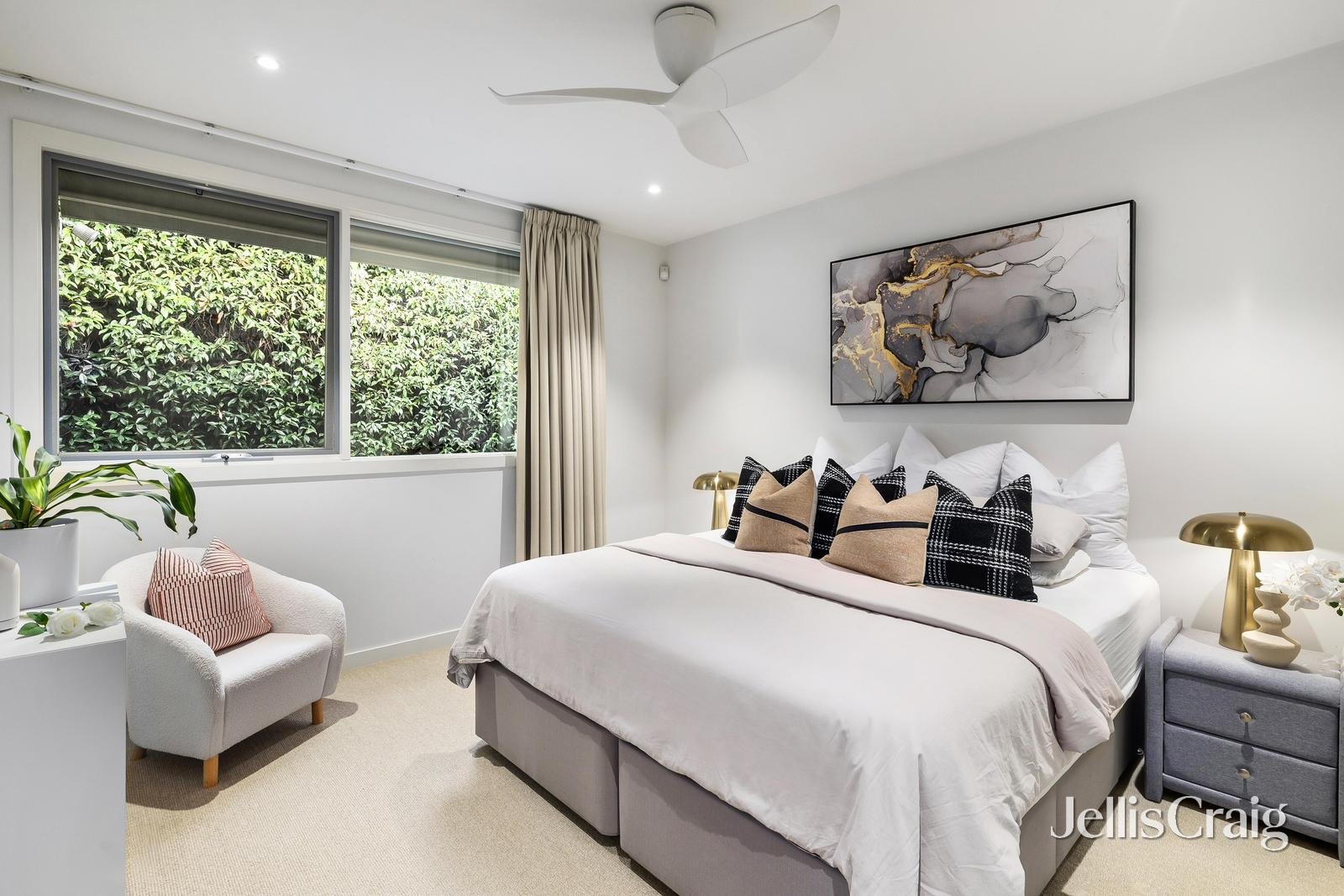 2/37 Barton Street, Surrey&nbsp;Hills image 8