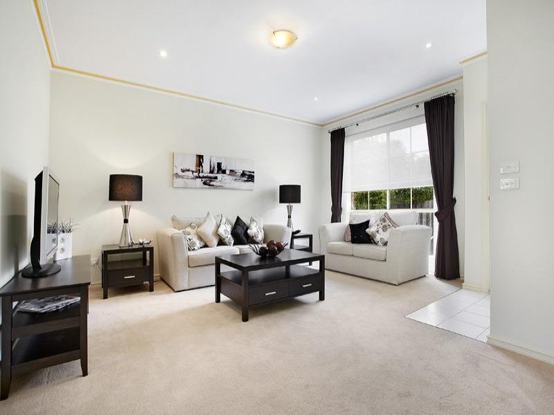2/37 Birdwood Street, Box Hill South image 2