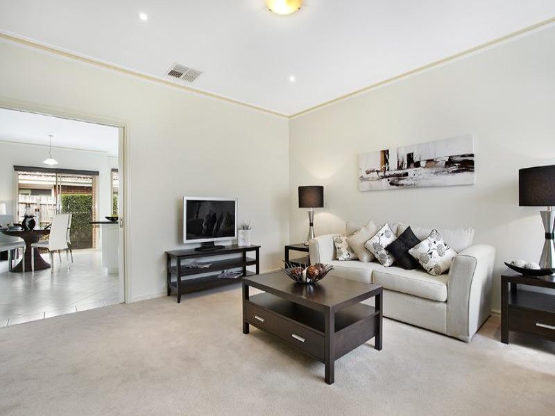 2/37 Birdwood Street, Box Hill South image 3