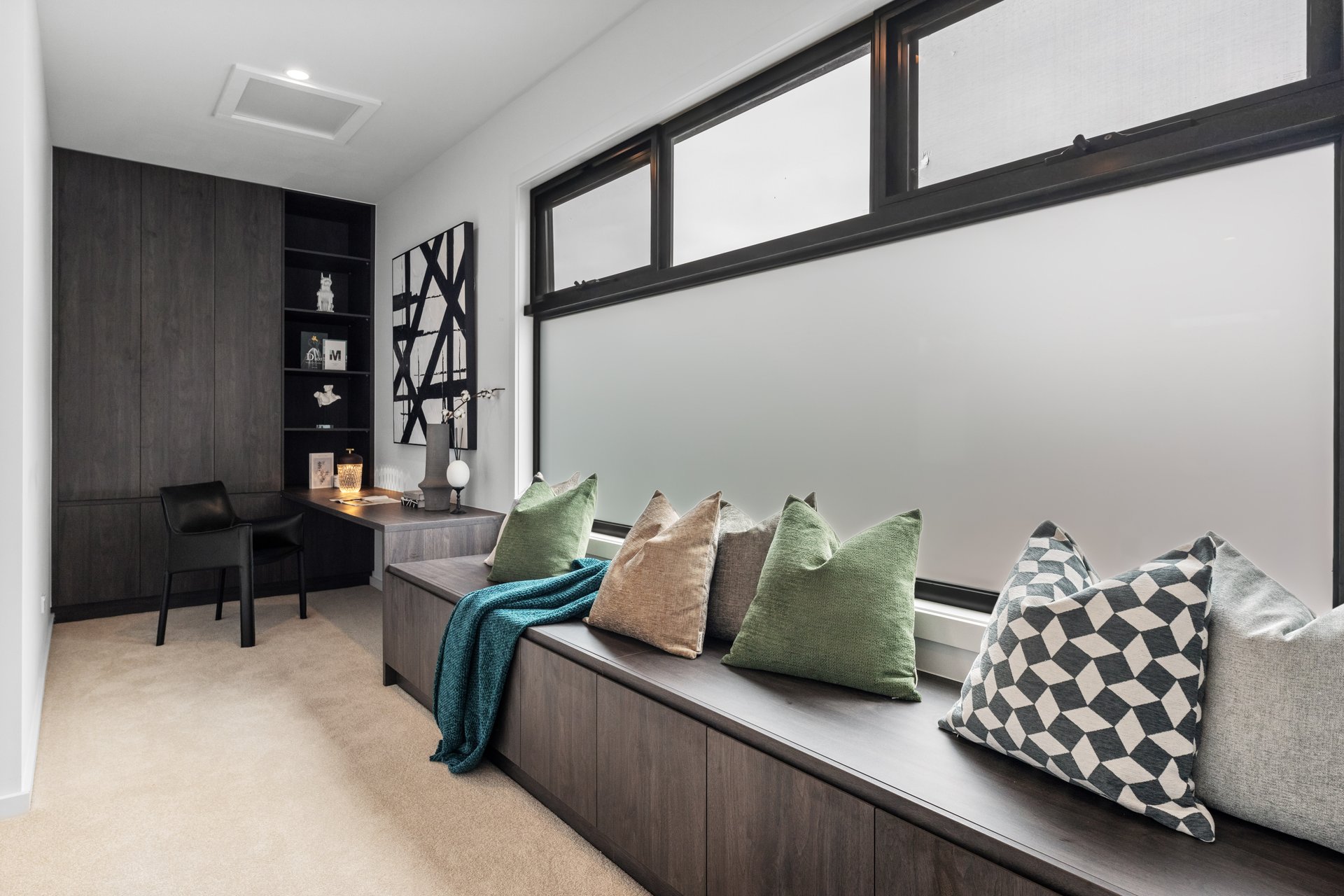 2/37 Larch Crescent, Mount Waverley image 3