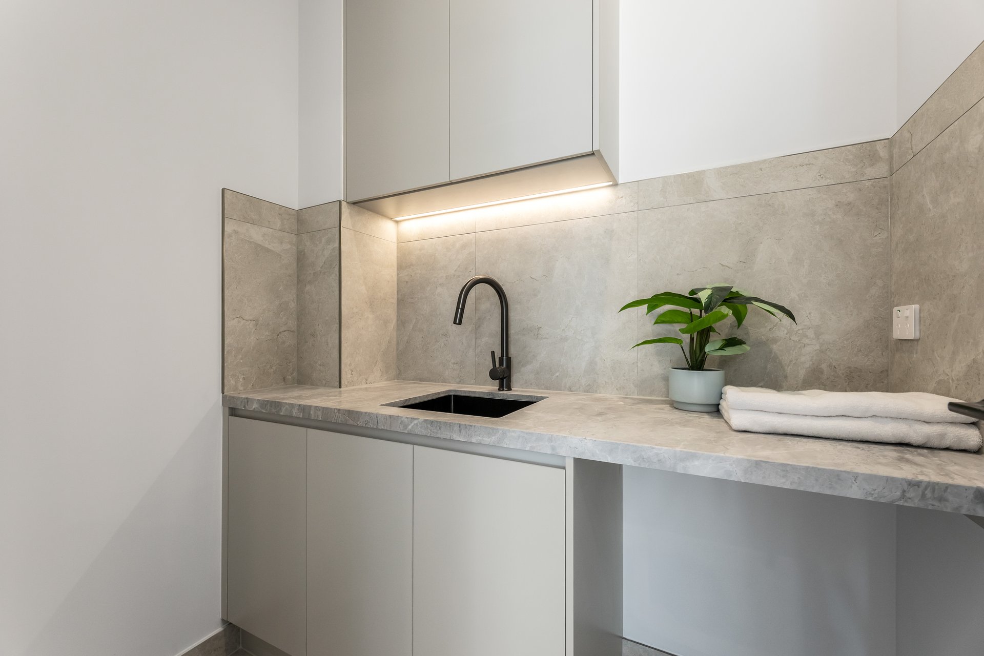2/37 Larch Crescent, Mount Waverley image 12