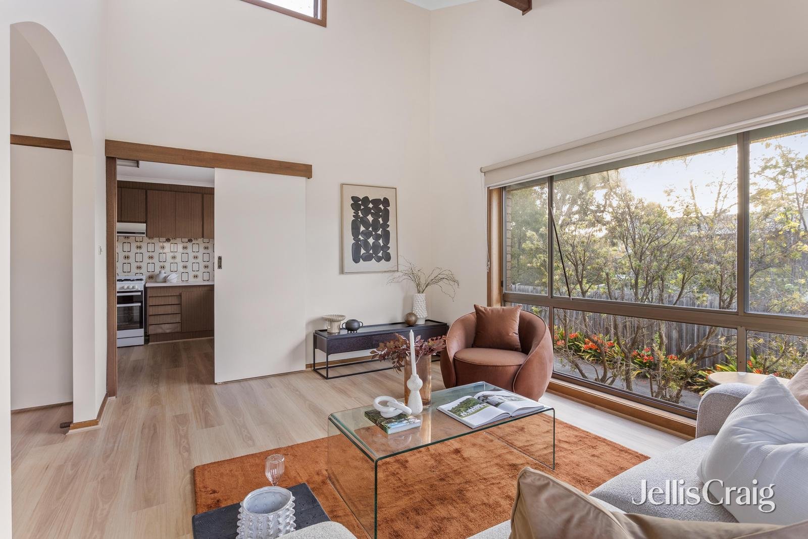 2/37 Millicent Street, Rosanna image 2