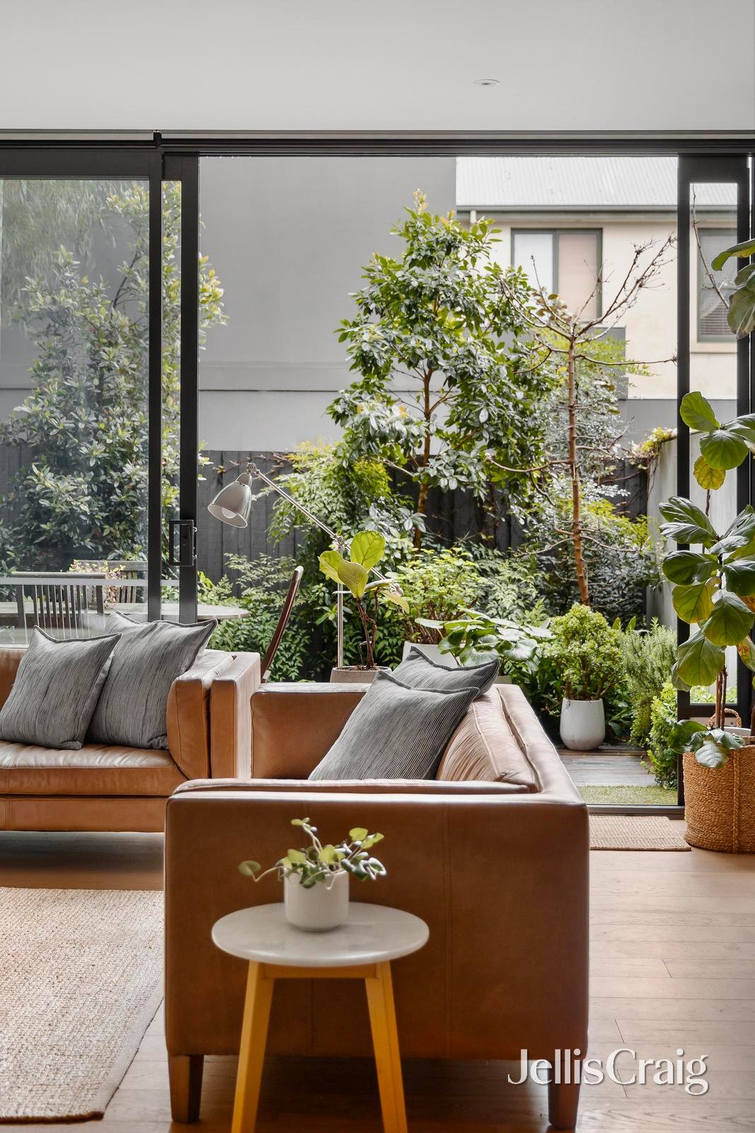 2/37 Robinson Road, Hawthorn image 8