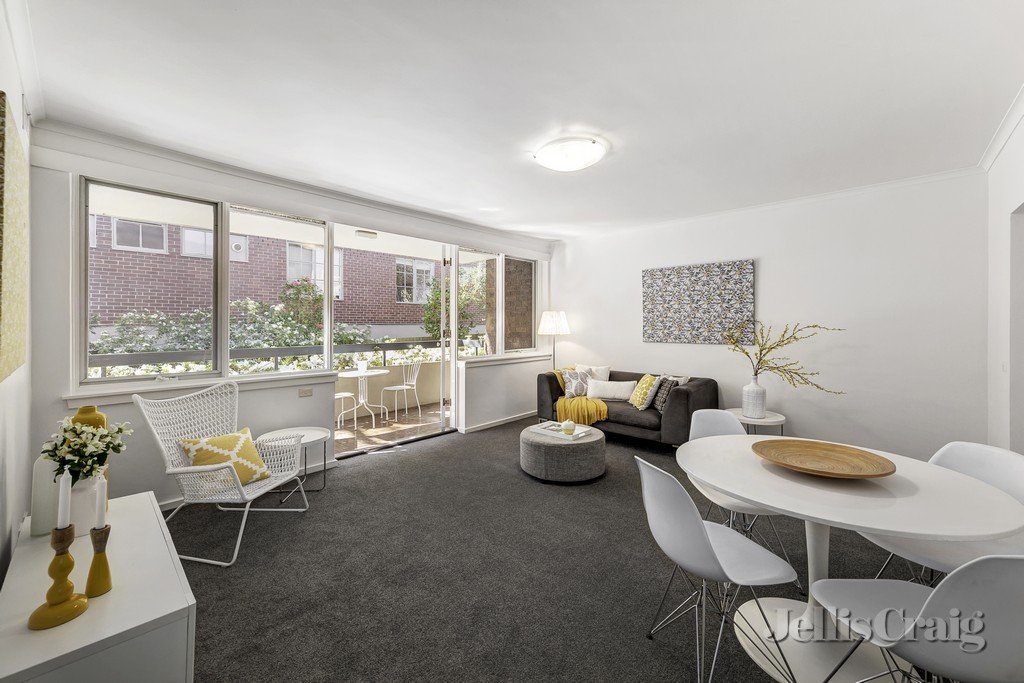 2/37 Rockley Road, South Yarra image 1