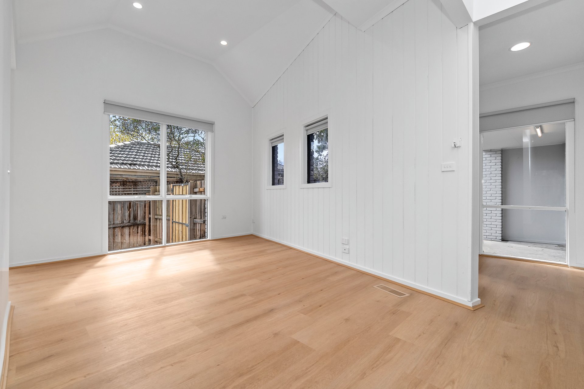 Property Gallery Thumbnail 7