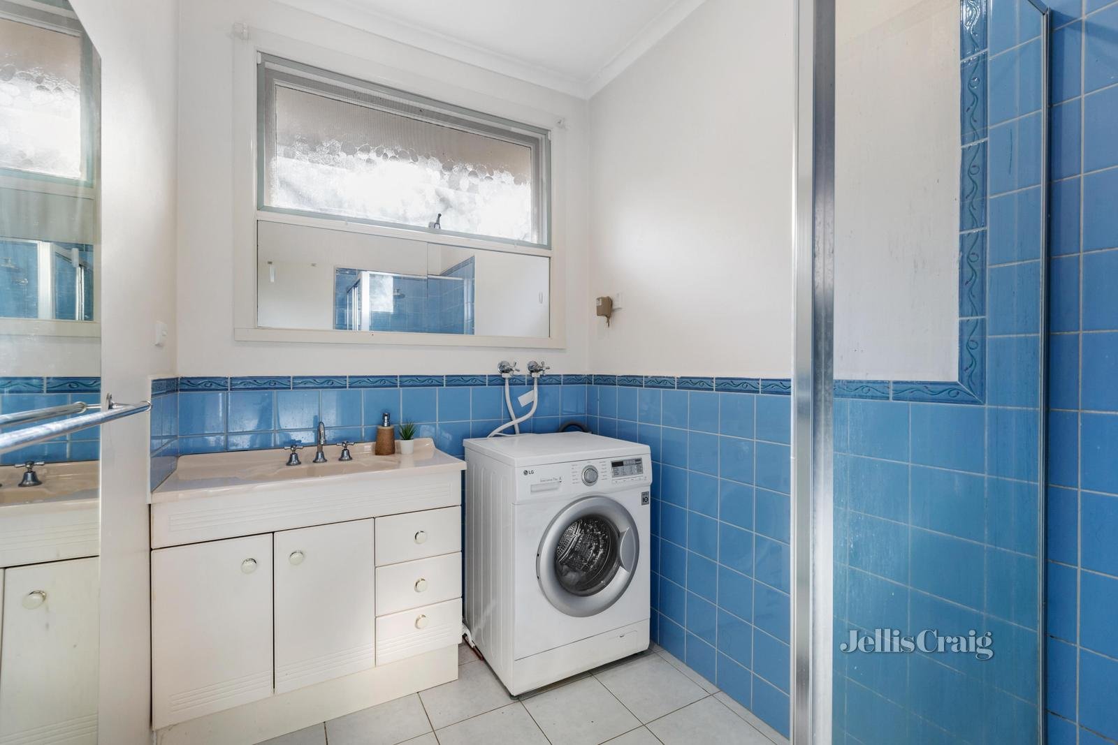 2/37 Simpsons Road, Box Hill image 5