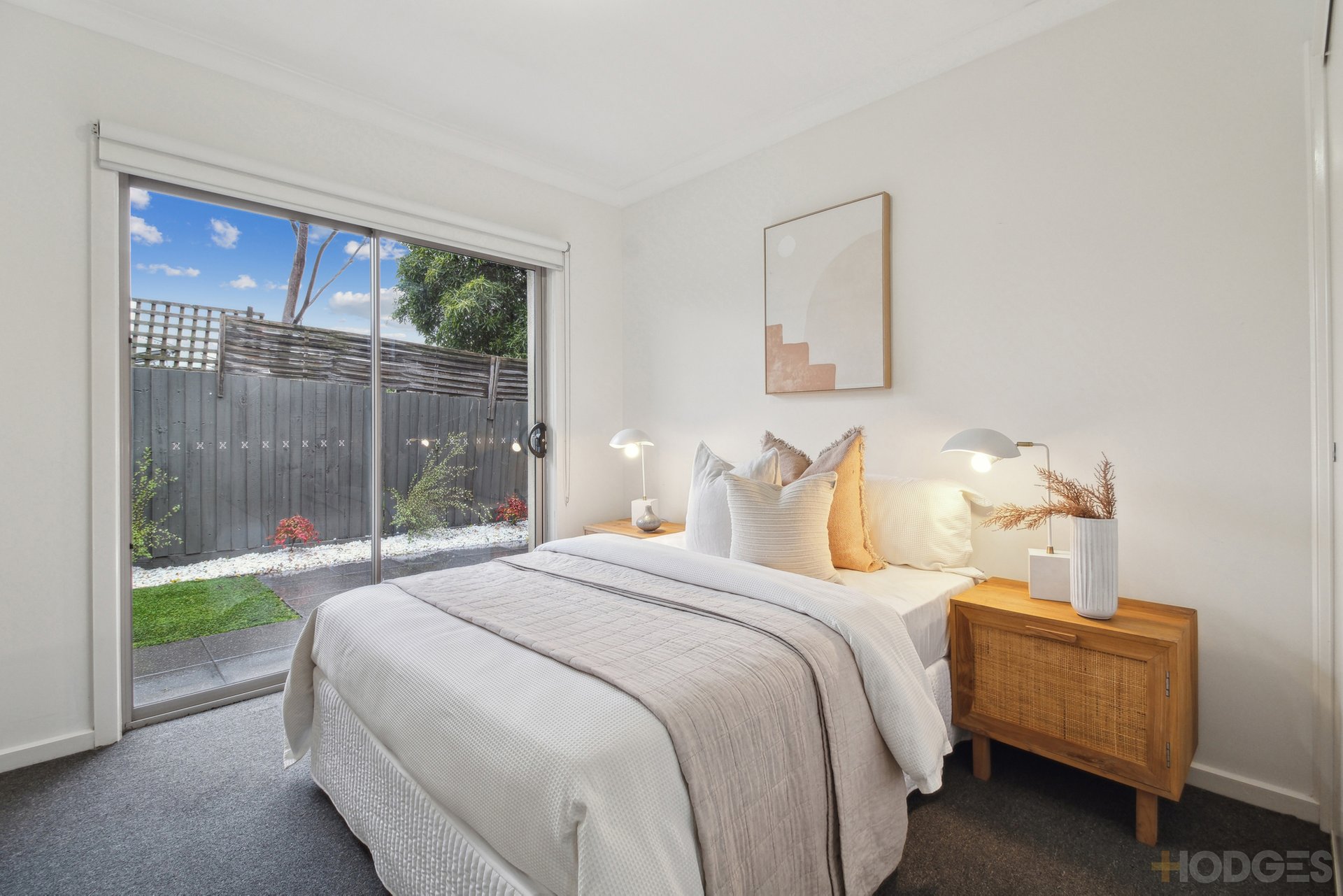 2 / 37 Sredna Street West Footscray