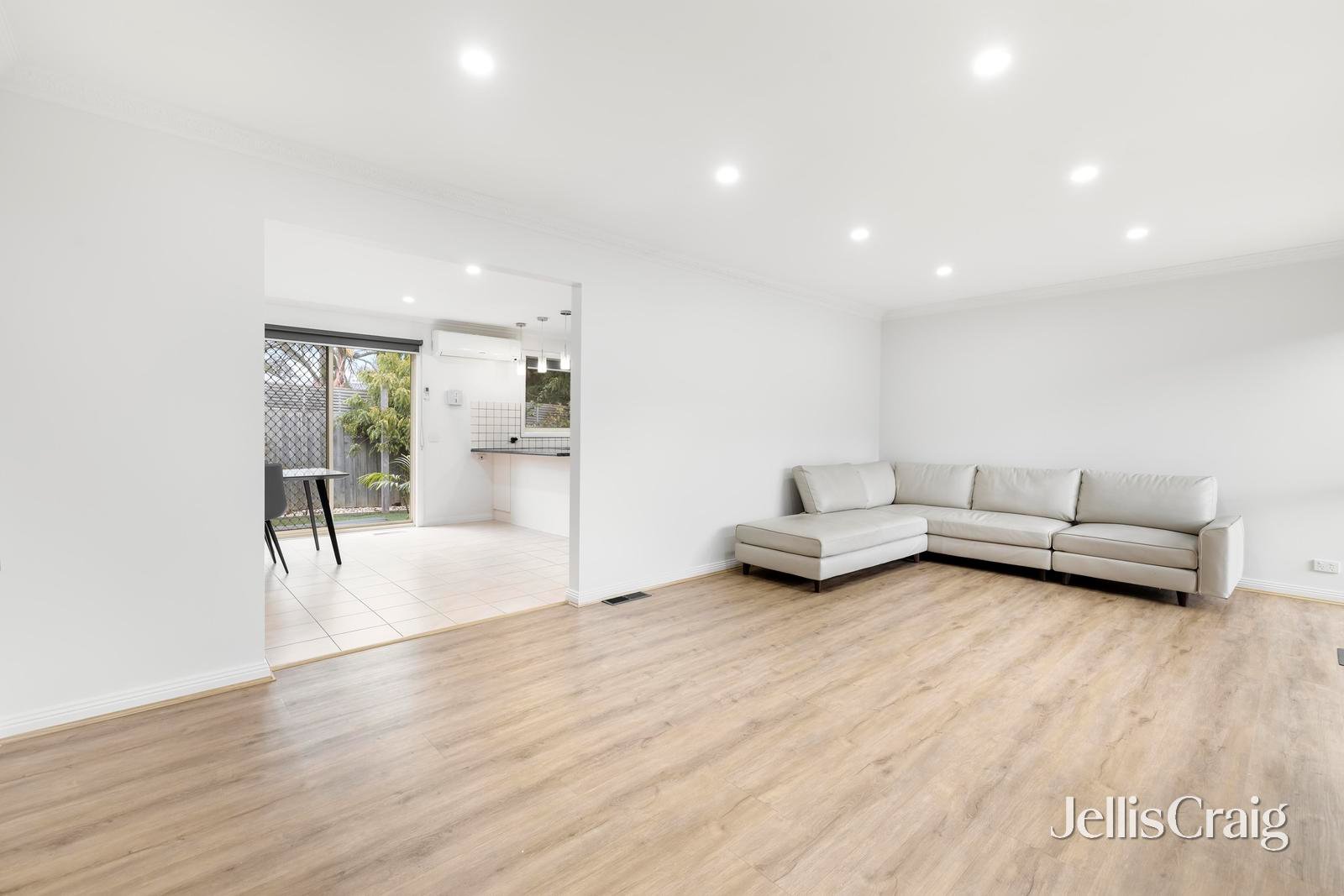 2/37 Thomas Street, Croydon&nbsp;South image 3