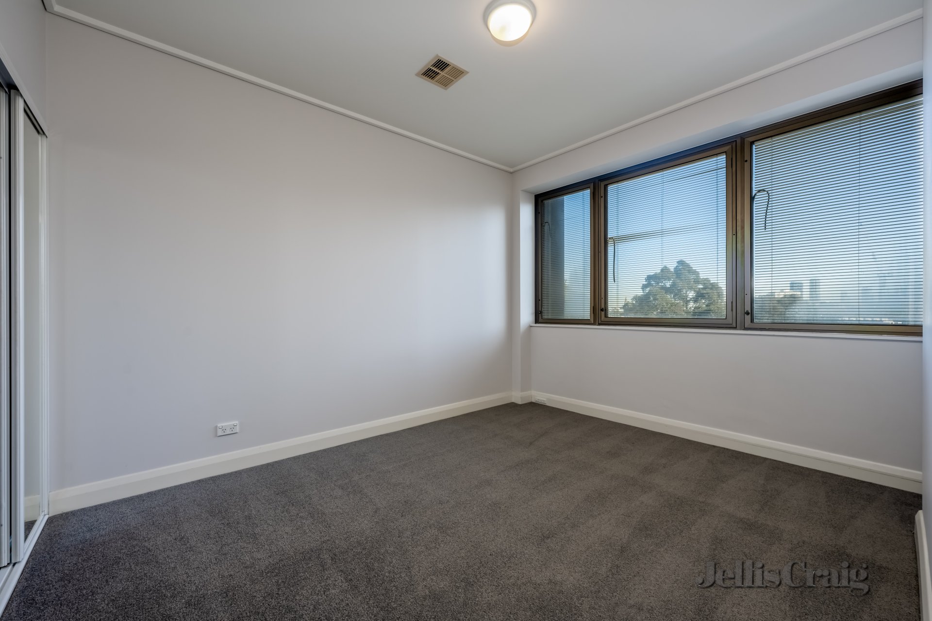 23/70 Albert Road, South Melbourne image 3