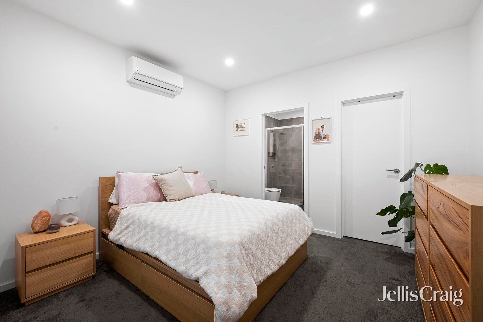 2/370 Maroondah Highway, Croydon image 8