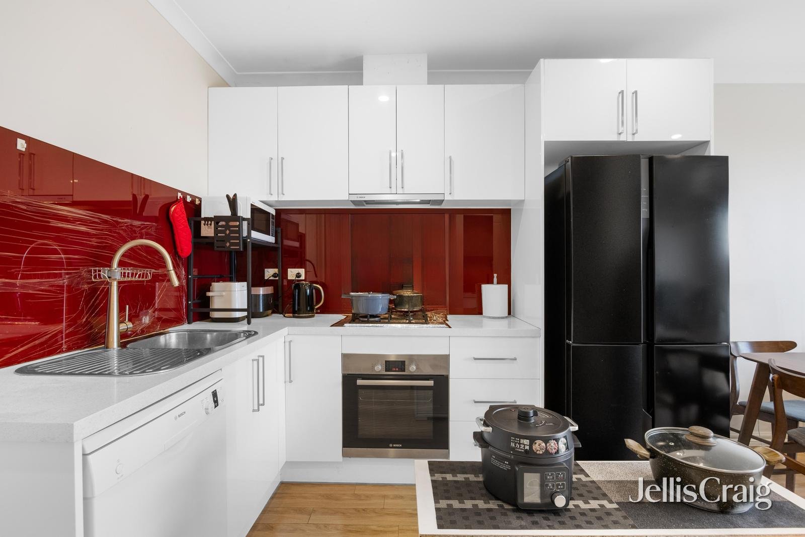 2/372 Burwood Highway, Burwood image 2